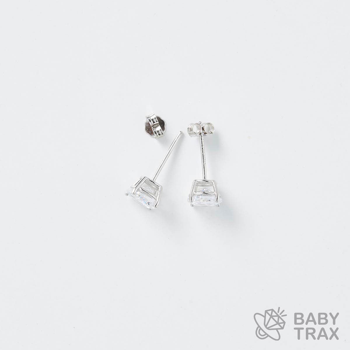 シルバーピアス WG 925silver ジルコニア長さ000mm 幅7mm 4PC2