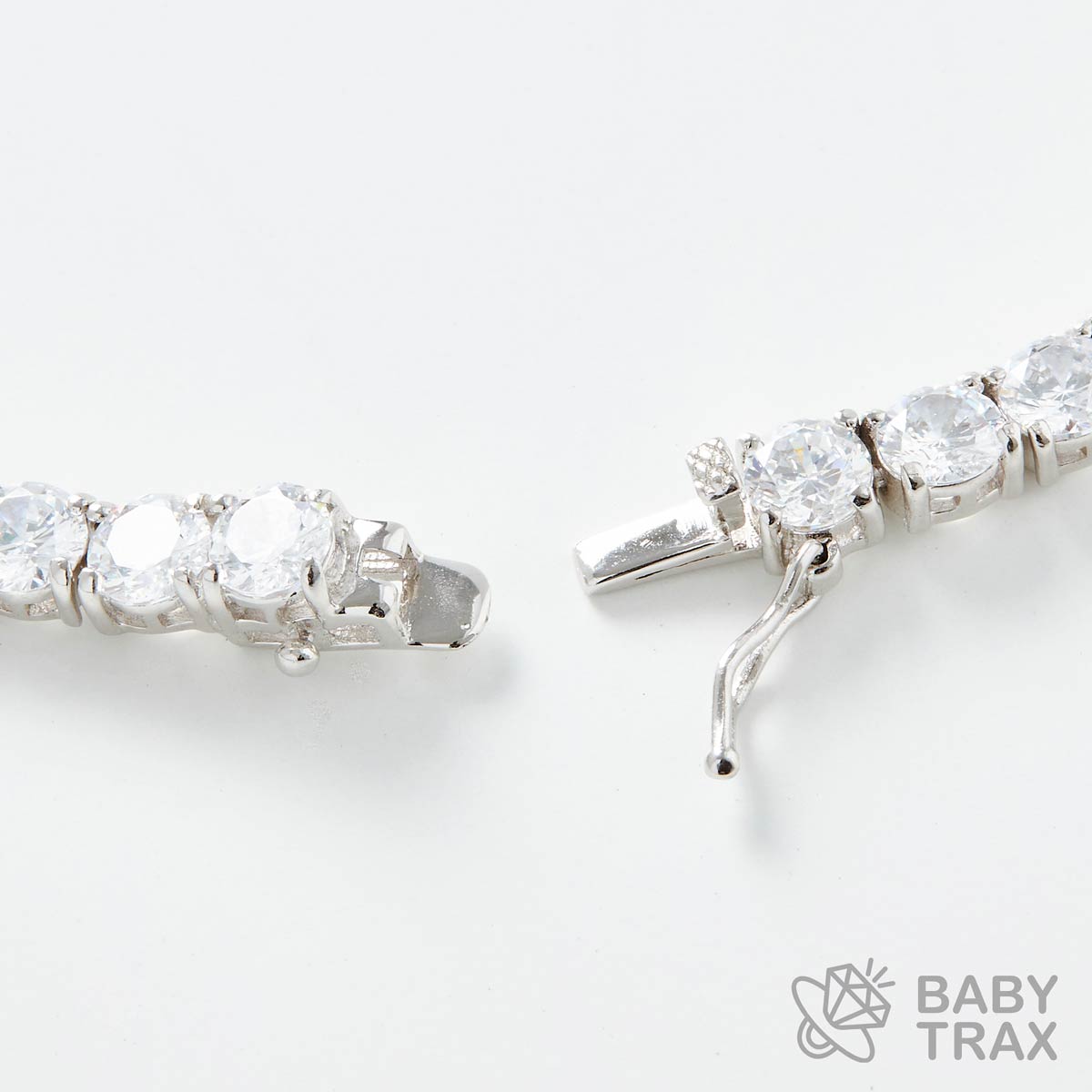 テニスチェーン ネックレス WG 925silver ジルコニア長さ405mm 幅5mm 4TN4