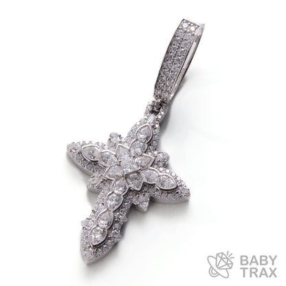 BABY シルバー925 モアサナイト クロスペンダントトップ　WG